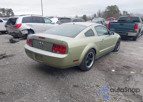 2005 Ford Mustang V6 Deluxe/V6 Premium from USA, damaged, VIN 1ZVFT80N455222432
